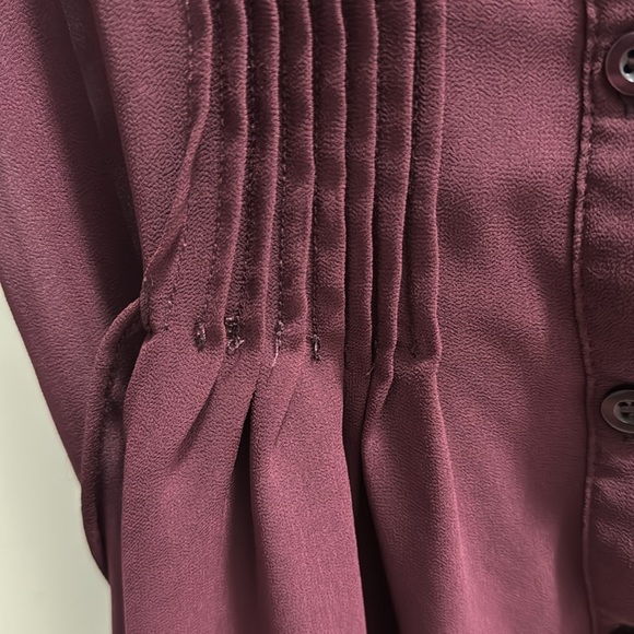 Super cute women’s tank blouse - Picture 4 of 6